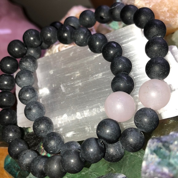 • Bye negativity, hello love • Shungite Bracelet - Picture 4 of 6